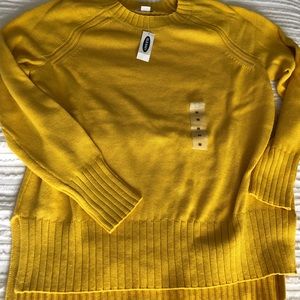 Women’s Old Navy Yellow Sweater size Medium
